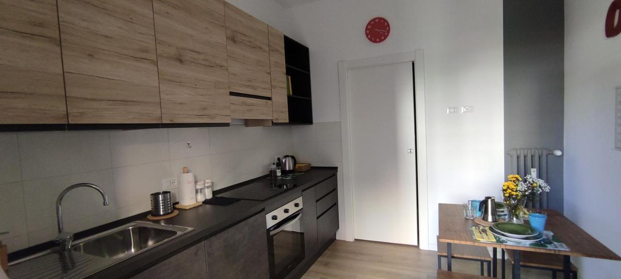 Interno Nove - Appartamento A كورسيكو المظهر الخارجي الصورة