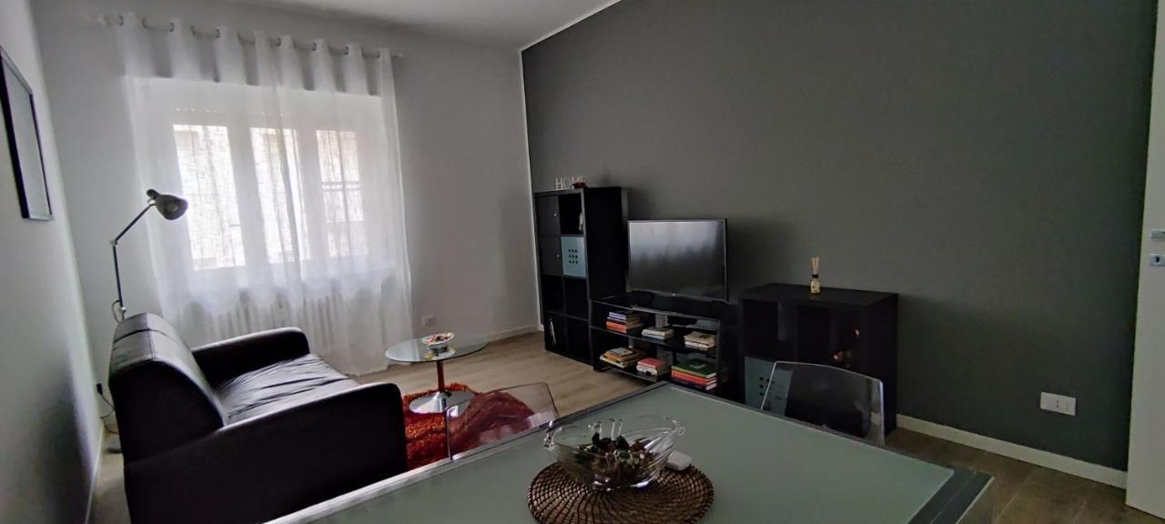 Interno Nove - Appartamento A كورسيكو المظهر الخارجي الصورة